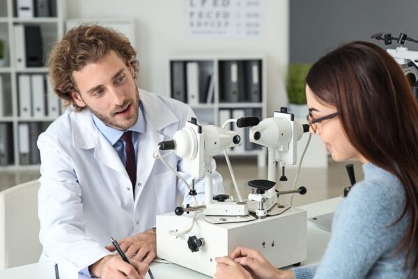 What to Expect in Your LASIK Consultation: A Step-by-Step Guide featured image